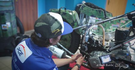Budowa motocykla żużlowego (WIDEO)