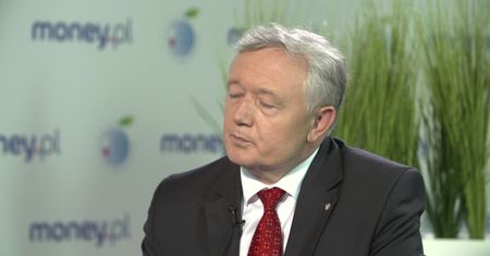 Rząd szykuje się do batalii o podatek handlowy