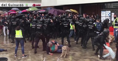 Katalończycy chcą niepodległości. Kilkuset rannych w starciach z policją