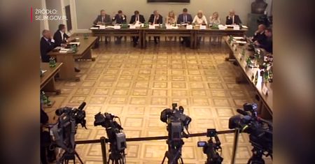 Komisja ds. Amber Gold. Marek Suski nie wie o czym mówi