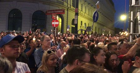 Protest na Krakowskim Przedmieściu