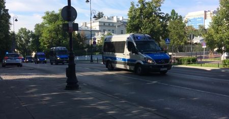 Ustawa o Sądzie Najwyższym. Policja ściąga posiłki przed Sejm