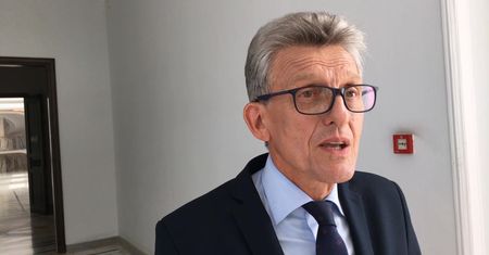 Piotrowicz: opozycja pochowała Jaruzelskiego z honorami i maszeruje z SB-kami pod rękę