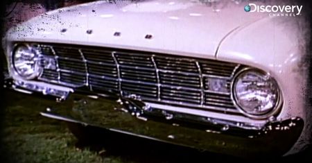 Ford Falcon - z auta złożonego na drut zmienia się w rasową wyścigówkę
