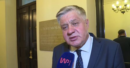 Wotum nieufności wobec Jurgiela. Tak minister rolnictwa odpiera zarzuty