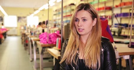 Pomysł na biznes: własna marka strojów kąpielowych