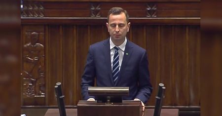 "Marszałek łowca". Kosiniak-Kamysz do Kuchcińskiego