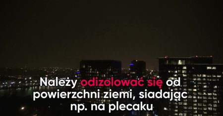 Jak bezpiecznie przetrwać burzę?