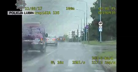 Poszukiwany uciekał policji na motocyklu