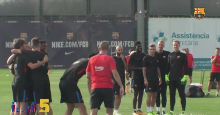 #dziejesiewsporcie: karne pompki piłkarzy Barcelony