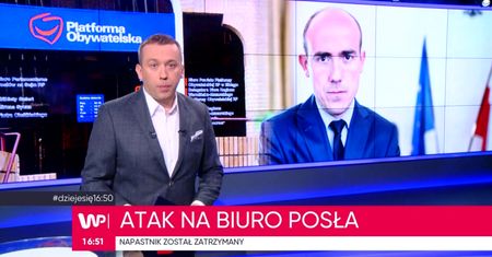 Kobiety protestują przed siedzibą PiS