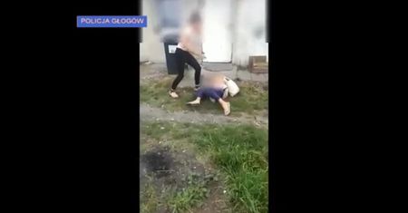 13-latka brutalnie pobiła kobietę