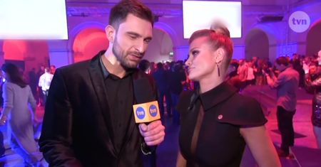 Krupa: "Chodzę po domu na golasa"