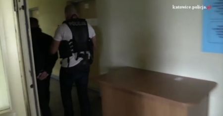 Policja zatrzymała pedofila. Myślał, że rozmawia z 13-latką i proponował seks