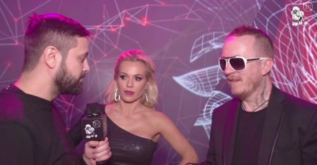Doda o Virgin: "Nie brakuje mi pawich piór. Z samym statywem potrafię dobrze ograć scenę!"
