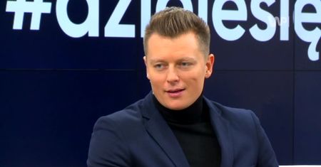 Rafał Brzozowski śpiewa polskie szlagiery