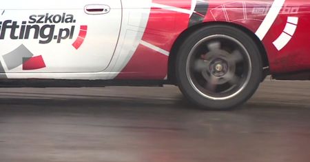 Szkoła driftu, czyli nauka jazdy bokiem