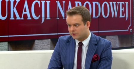 Bochenek studzi emocje ws. podstaw programowych. "Klamka nie zapadła"