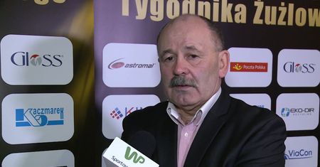 Kibice nagrodzili trenera, ale on mówi o swojej porażce