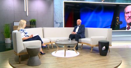 Korwin-Mikke: Macierewicz i Waszczykowski to pośmiewisko na świecie