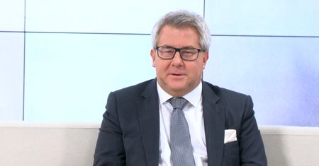 Czarnecki licytuje się z Piterą na loty CASĄ