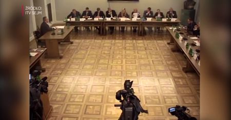 Były wiceszef UOKiK w ogniu pytań komisji śledczej
