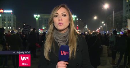 Strajk kobiet. Jak manifestacja przebiegała w Warszawie?