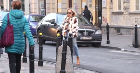 Sablewska w wielkim futrze kupuje okulary przeciwsłoneczne