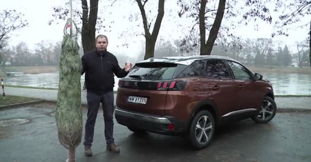 Nawet 500 zł mandatu za źle przymocowaną choinkę