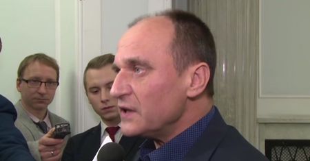 Kukiz przeprasza obywateli za "przepychanki i szarpaniny"
