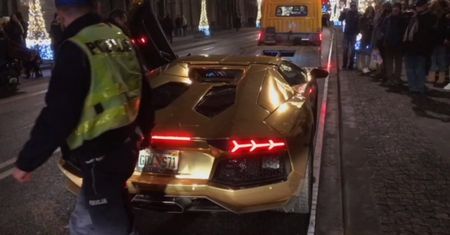 Lamborghini Aventador rozbite w Warszawie