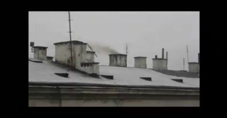 Smog. Straż miejska "nie widzi" czarnego dymu z komina