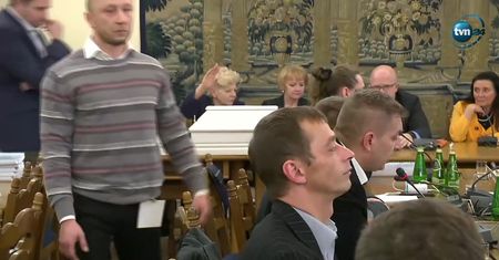 Liroy: "Stańcie twarzą w twarz z chorymi i patrzcie, jak się męczą w bólach"