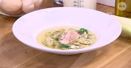 Rosół z gołębia z kluskami