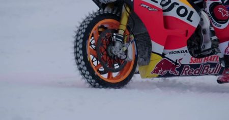Motocykl MotoGP na stoku narciarskim? Szalony pomysł Marca Marqueza i Franky Zorna