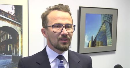 Z powodu nowej ustawy najwięcej stracili rolnicy, a zyskał Kościół i PKP