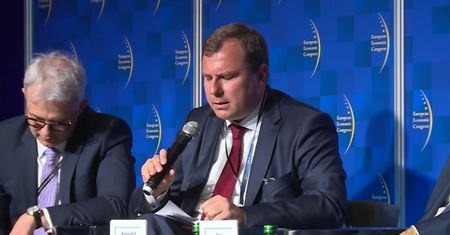 Fuzja PKN Orlen i Lotosu będzie zależeć od decyzji Komisji Europejskiej