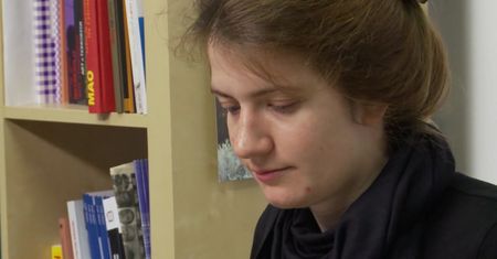 "Ludzie woleliby, żeby coś mi było". Pierwsze polskie dziecko z in vitro musi wiele znieść