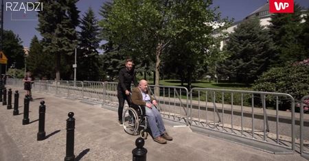 Trwa protest w Sejmie. Niepełnosprawny senator PO Jan Filip Libicki w "Kto nami rządzi?" o 9:00