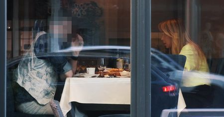 Przetakiewicz zajada się bitą śmietaną. Dyspensa od diety?