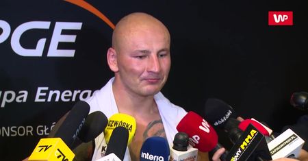 Szpilka miał problem podczas przygotowań do walki. Ręka ucierpiała po uderzeniu w ścianę