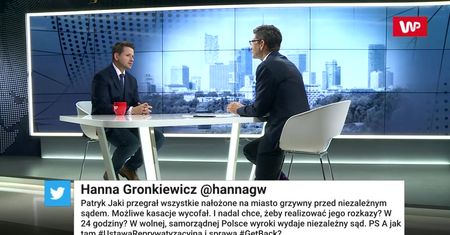 Ławeczka Trzaskowskiego "To jest wyjście do ludzi"