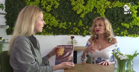 "Żona Hollywood" o byciu córką Papcia Chmiela: "Jest bardziej ojcem Tytusa niż naszym"