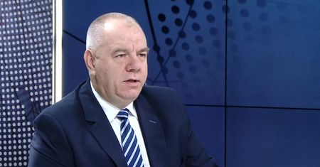 Sasin zapewnia. Decyzja premiera to nie wotum nieufności wobec ministra Tchórzewskiego