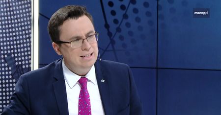Fitch nie podniósł ratingu Polski. Ekspert tłumaczy dlaczego