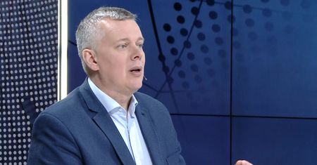 "Wygląda to coraz gorzej”. Były szef MON jednoznacznie o referendum Dudy