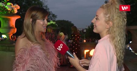 Selena Gomez, Ariana Grande,Taco Hemingway - czego słuchają gwiazdy? Herbuś nawet zaśpiewała...