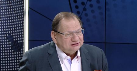 Ryszard Kalisz drwi z premiera. "Jest chłopczykiem"