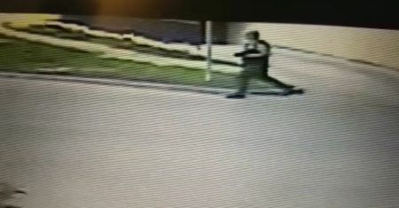 Obława na nożownika z Wrocławia. Policja publikuje film