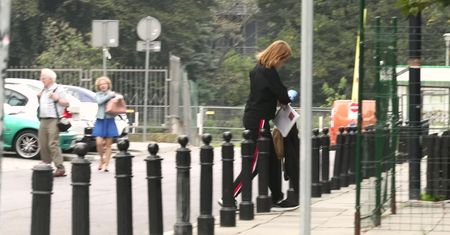 Skwaszona Dereszowska załatwia sprawy na mieście